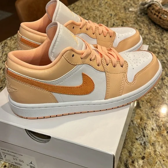 Air Jordan Ones - Picture 4 of 5